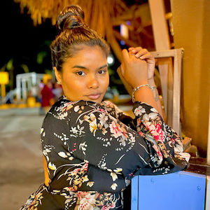 Meet your Posher, Veronica michelle